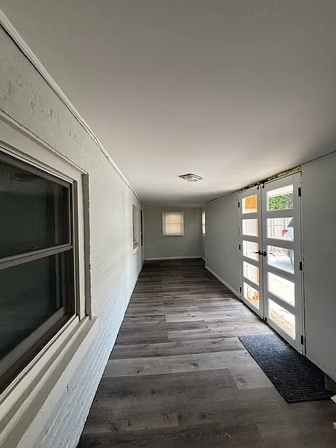 2 bed, 1000 sqft, $2,000 — Photo 3