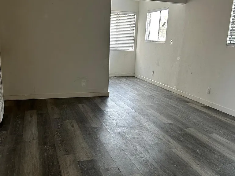 1551 Ridgecrest Way. — Photo 18