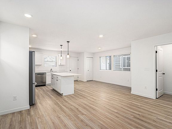 5th image of 6122 Aurelius Rd