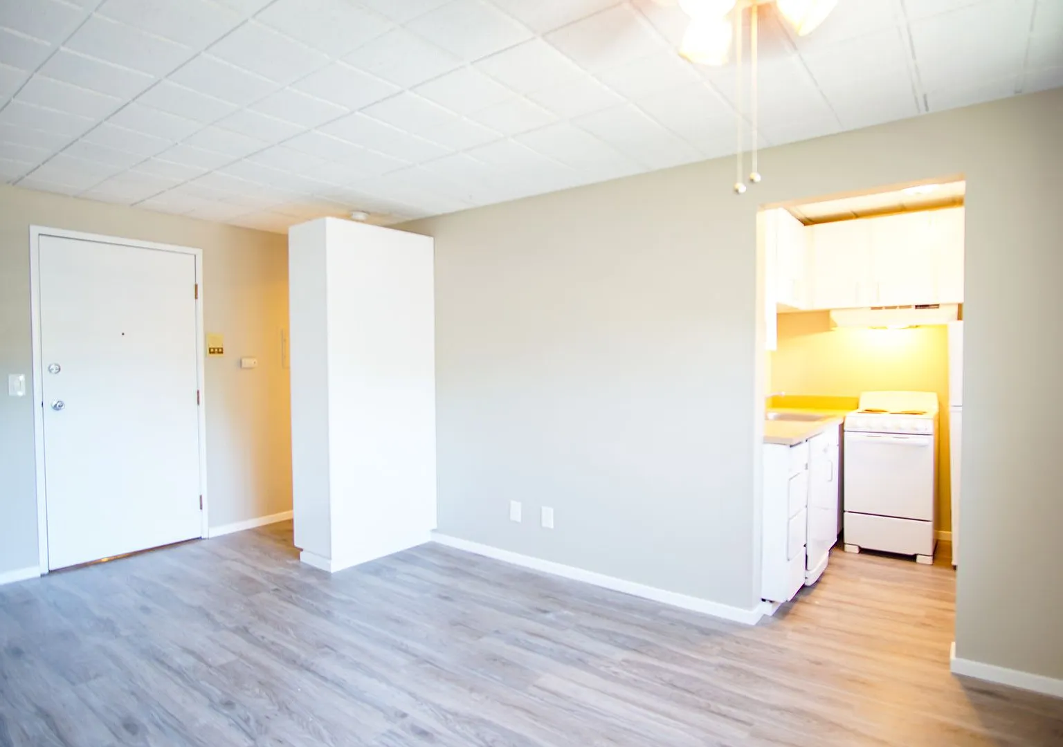 Your Ticket to the Alphabet District! 2nd Floor Studio Ready Mid-October! — Photo 4