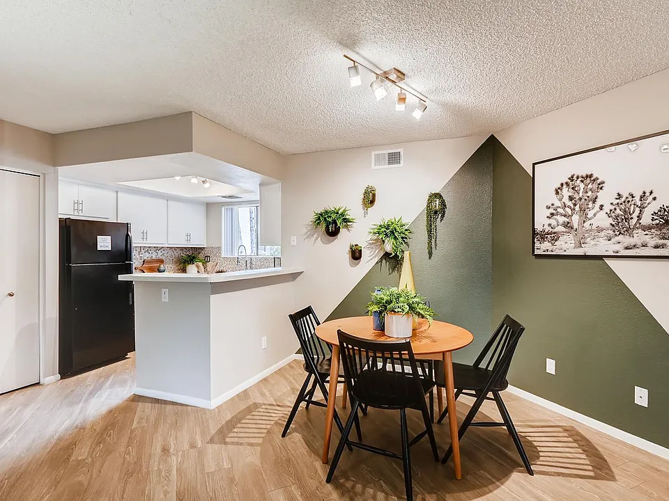 Genoa Lakes apartments community photo