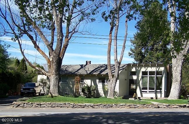 1st image of 1263 1st St SE