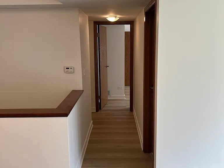 2416 W Foster Ave #1N — Photo 11