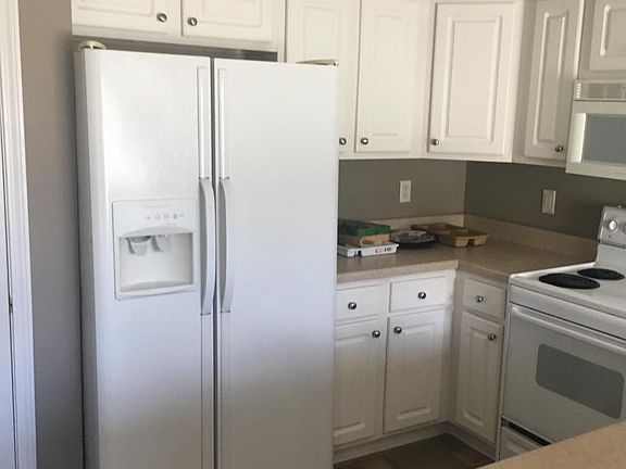 4th image of 6105 Ashbury Ln