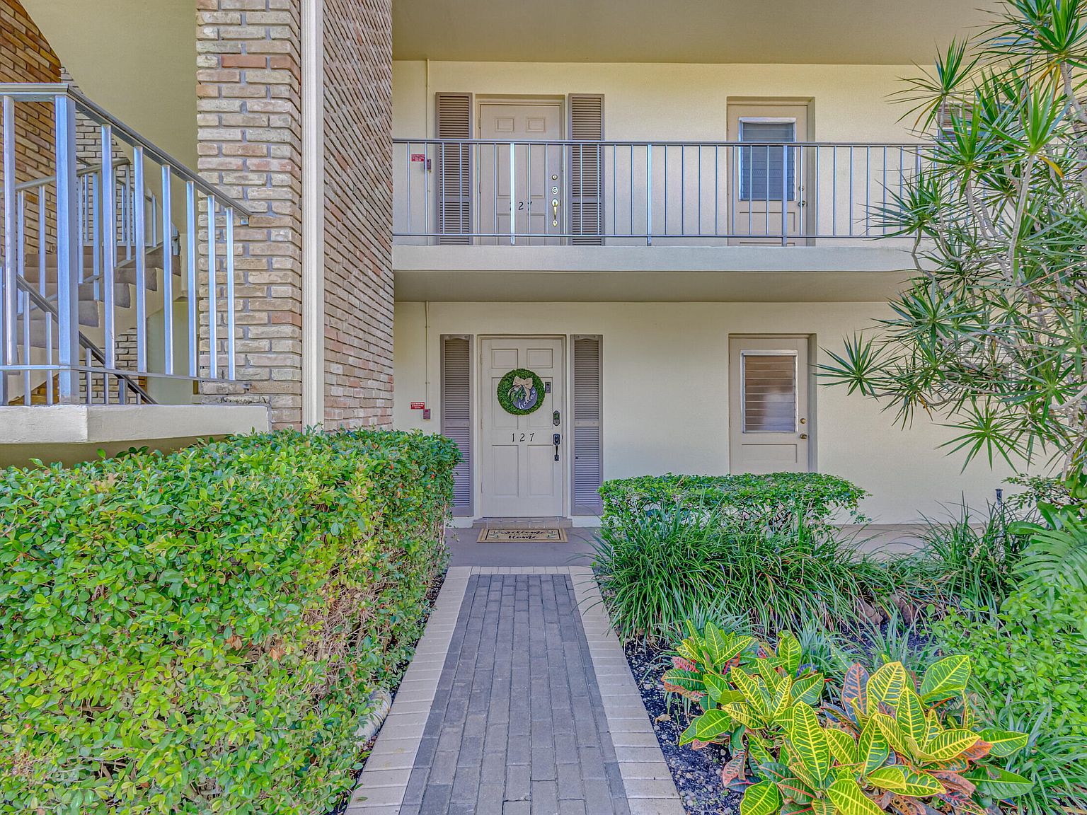 5560 Tamberlane Circle #127