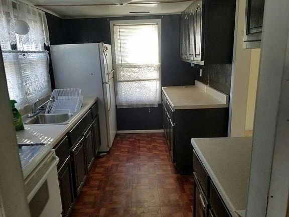 2nd image of 1010 Franklin St
