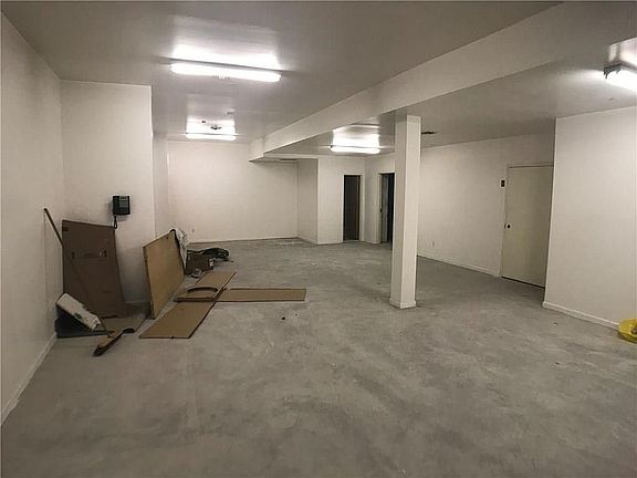 5th image of 1807 Avenue