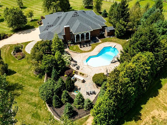4th image of 2205 Scheid Rd