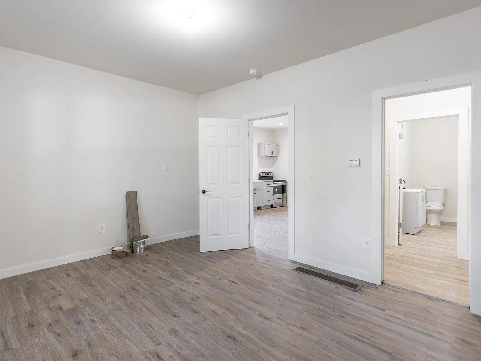 1 bed, $1,100 — Photo 4