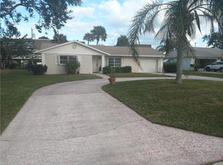 1904 4th Ave, Vero Beach, FL 32960