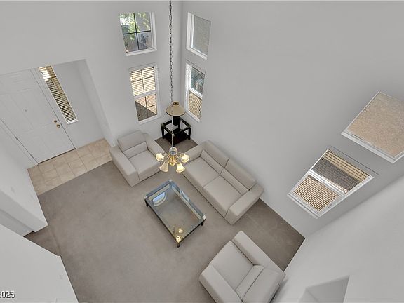 4th image of 4689 Sequoia Park Ave