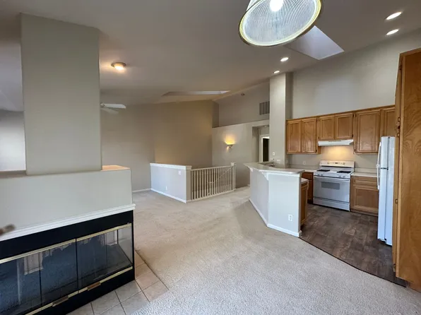 2 Bedroom, 2 Bathroom Townhouse with Garage and New Washer and Dryer!, 1905 22nd St, Sacramento, CA 95816