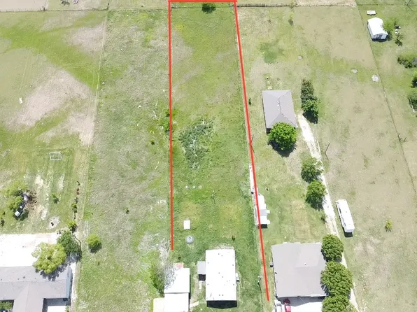 8716 Johns Rd, Alvarado, TX 76009