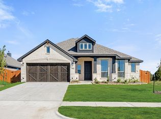 585 Red Maple Rd, Waxahachie, TX 75165