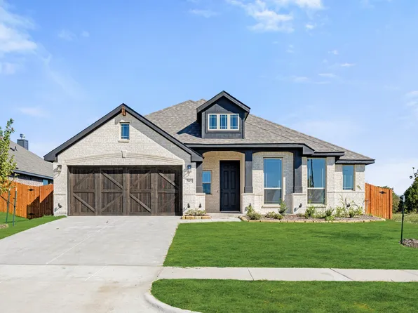 585 Red Maple Rd, Waxahachie, TX 75165