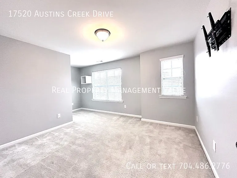 17520 Austins Creek Dr — Photo 25