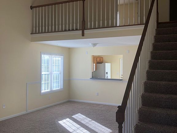 4th image of 533 Matterhorn Dr