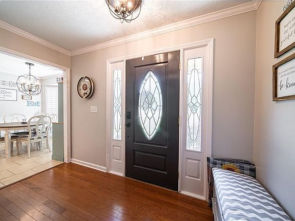 4th image of 75 Lee Road 518