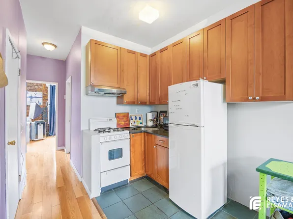 558 West 173rd Street image 7 of 10