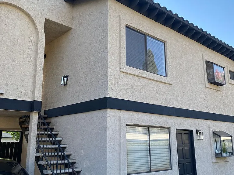 1829 Patricia Ave — Photo 1