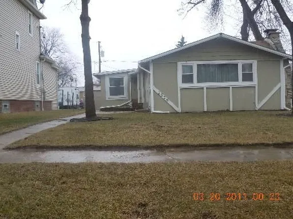 2528 Gilboa Ave, Zion, IL 60099