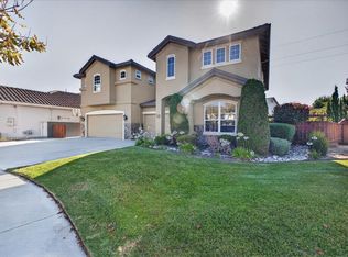 15 Victoria Cir, Salinas, CA 93906
