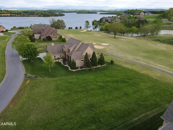 130 Blue Jay Ave, Vonore, TN 37885