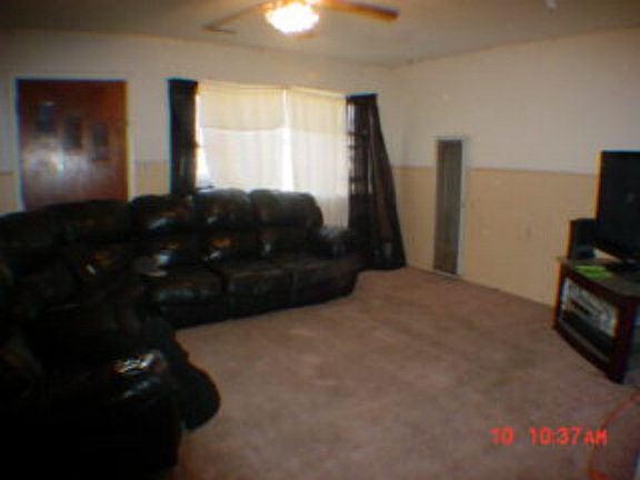3rd image of 203 Garden Ave