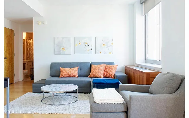 Rented by Douglas Elliman | media 15