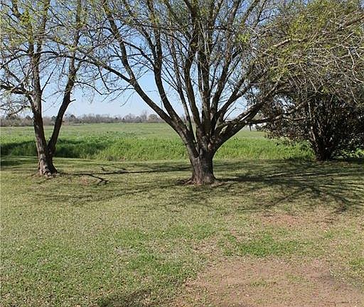 3rd image of 704 Abbie Dr