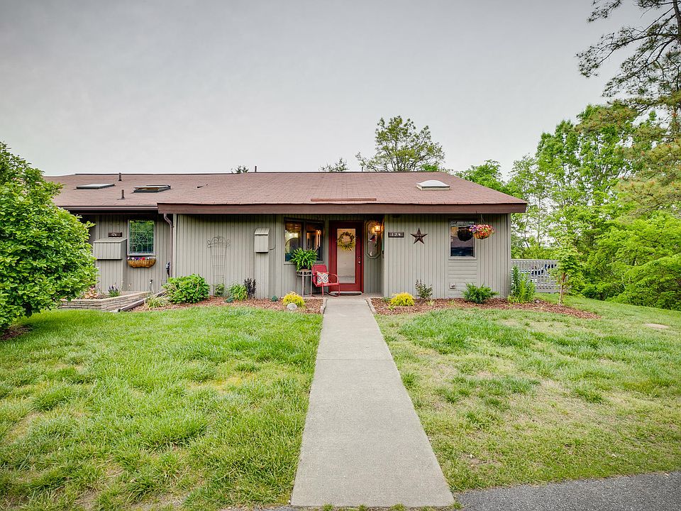 1st image of 124 Willowbrook Ct #0