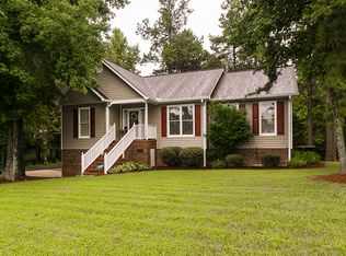 384 E Raleigh Ave, Liberty, NC 27298