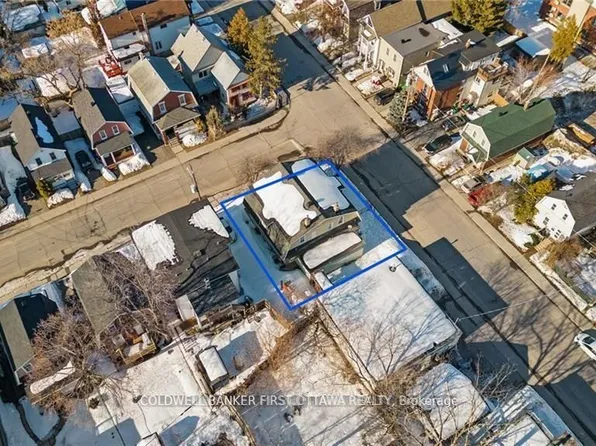 4 Oxford St, Ottawa, ON K1Y 2R7