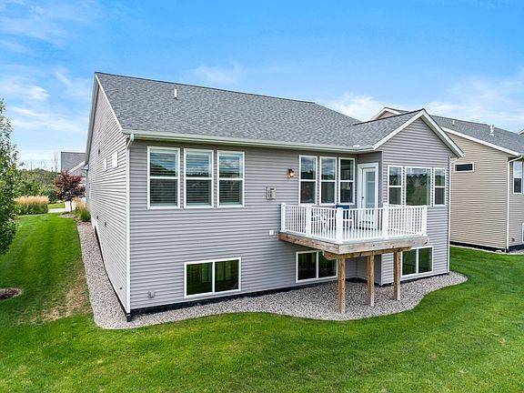 4th image of 4111 Preserve Dr NE