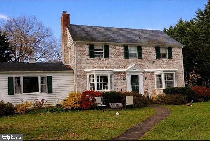 1st image of 3310 Labyrinth Rd