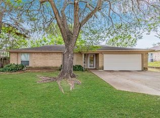 5412 Pineridge Dr, Arlington, TX 76016
