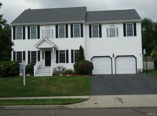 95 Settlers Ridge Rd, Milford, CT 06460