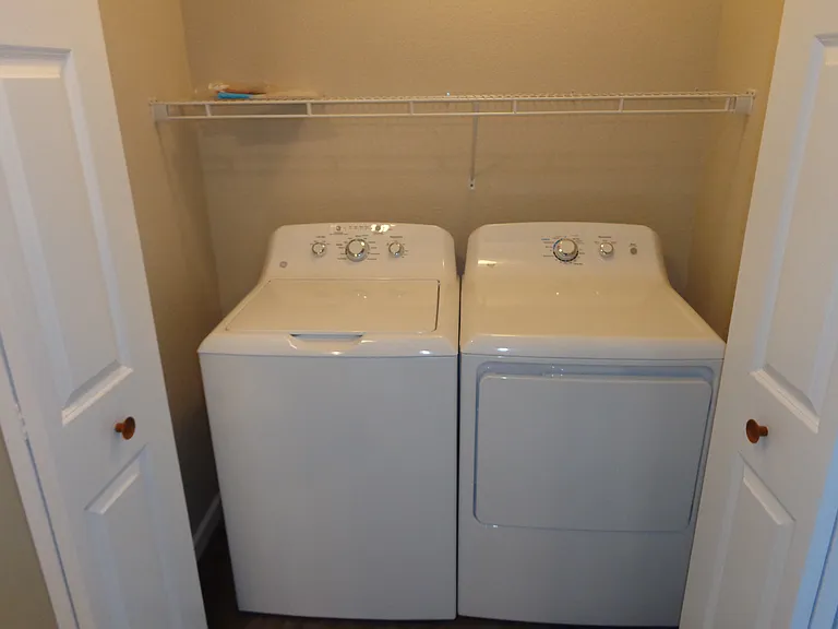 4008 University Ave S #112 — Photo 6