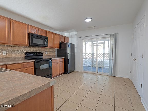 5th image of 2000 Grandeur Ave