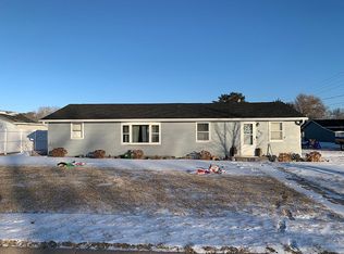 1430 Douglas St, Imperial, NE 69033
