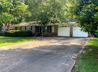 122 Virginia Dr, Hattiesburg, MS 39401