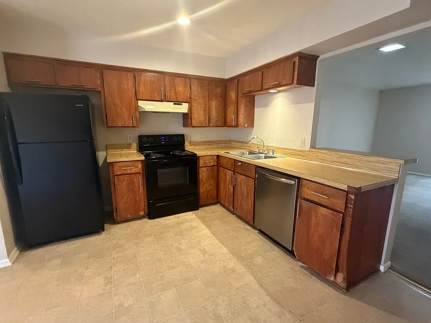 2407 Bandera — Photo 3