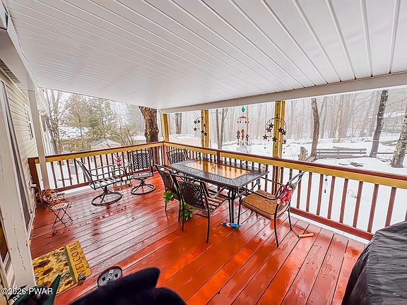 5th image of 23 Oak Ln