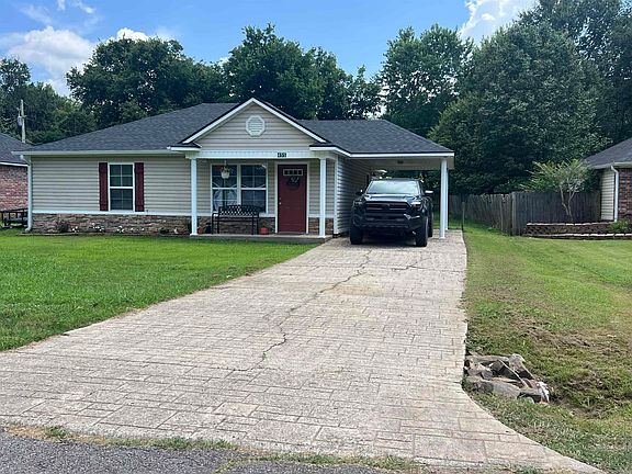 2nd image of 455 Lara Ave