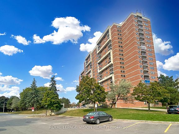 3rd image of 100 Wingarden Ct #606