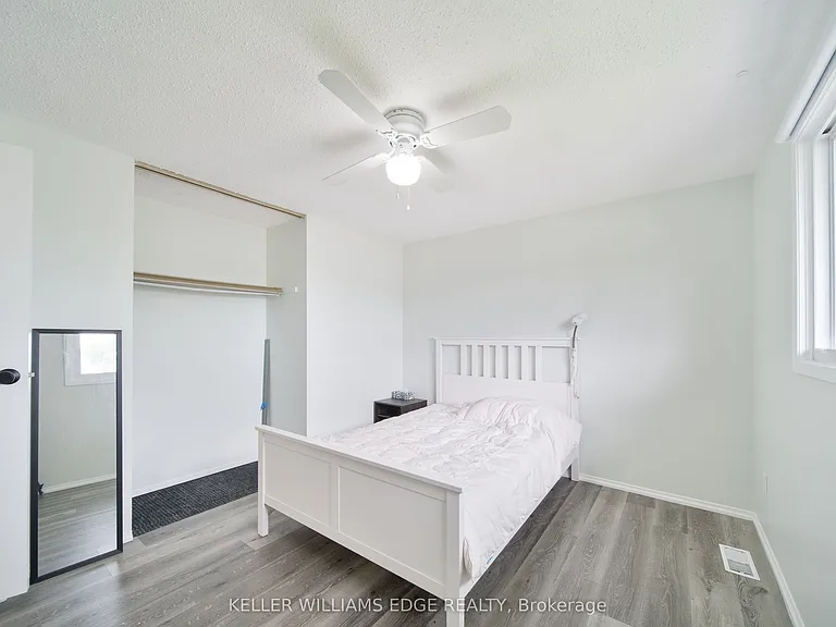 124 Romy Cres — Photo 15