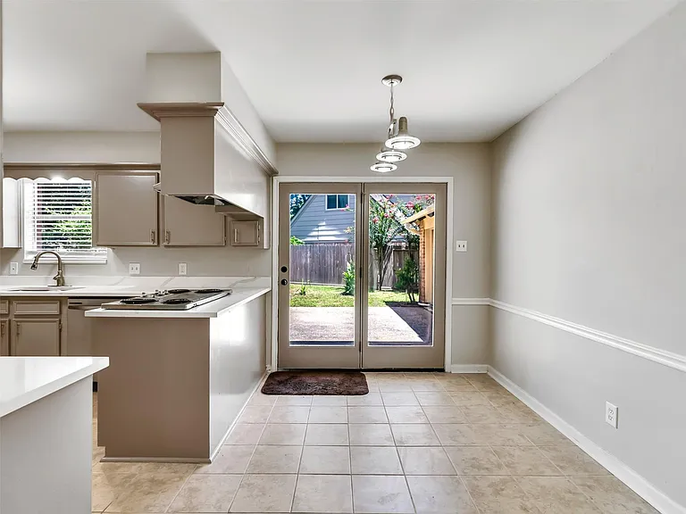 14134 Cleobrook Dr — Photo 12