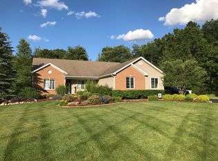 9212 Erin Ct, Davisburg, MI 48350