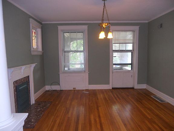 4th image of 3549 Victor St #1