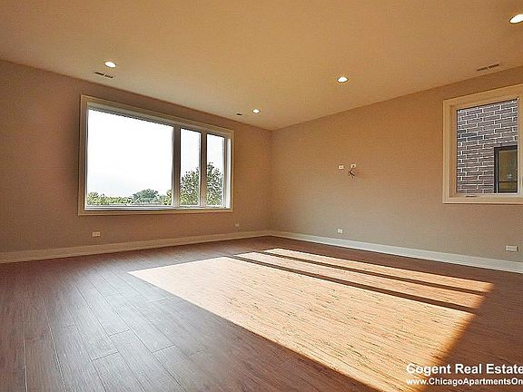 4th image of 213 S Hamilton Ave #4N